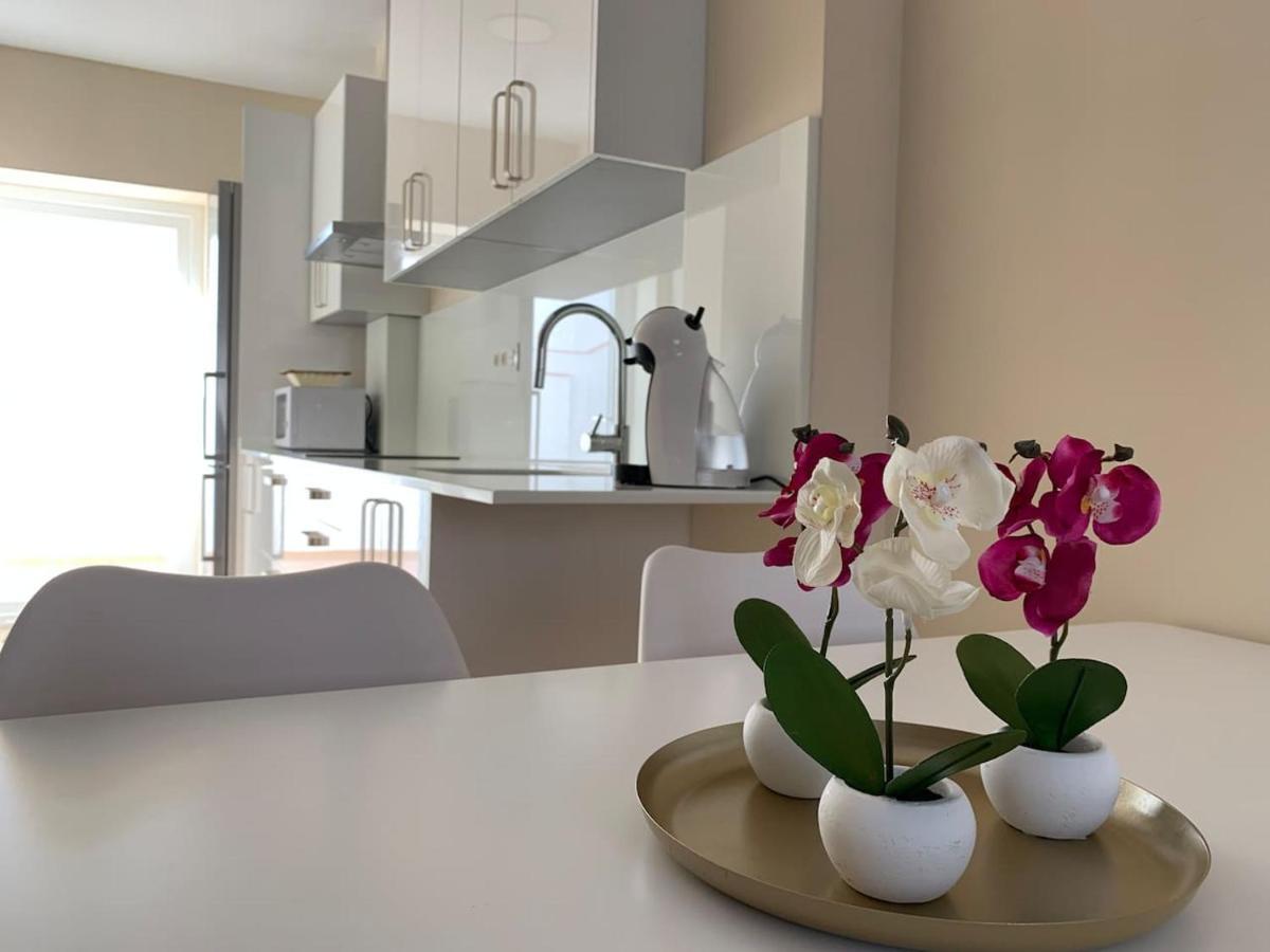 Apartamento En Granada Con Facil Aparcamiento En La Zona Luaran gambar