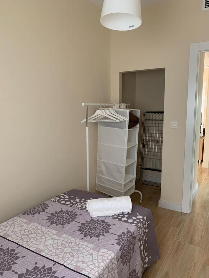 Apartamento En Granada Con Facil Aparcamiento En La Zona Luaran gambar