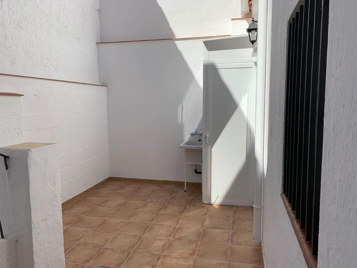 Apartamento En Granada Con Facil Aparcamiento En La Zona Luaran gambar